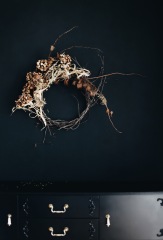 dried hydrangea wreath via anastasiabenko.com