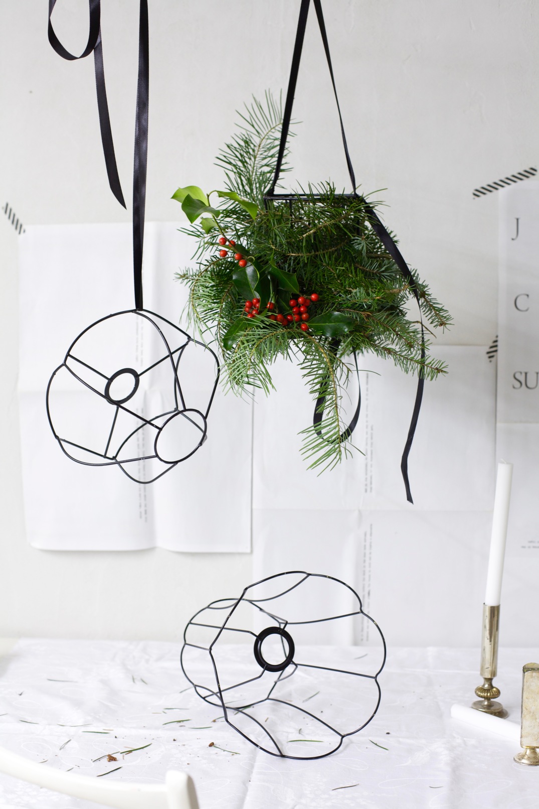 Christmas DIY chandelier via Anastasia Benko