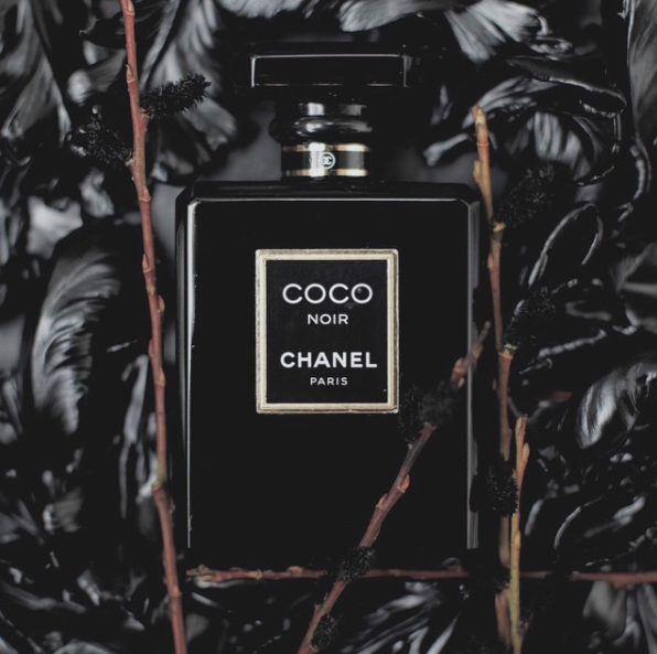 #itsamoodywednesday black Chanel via anastasiabenko.com